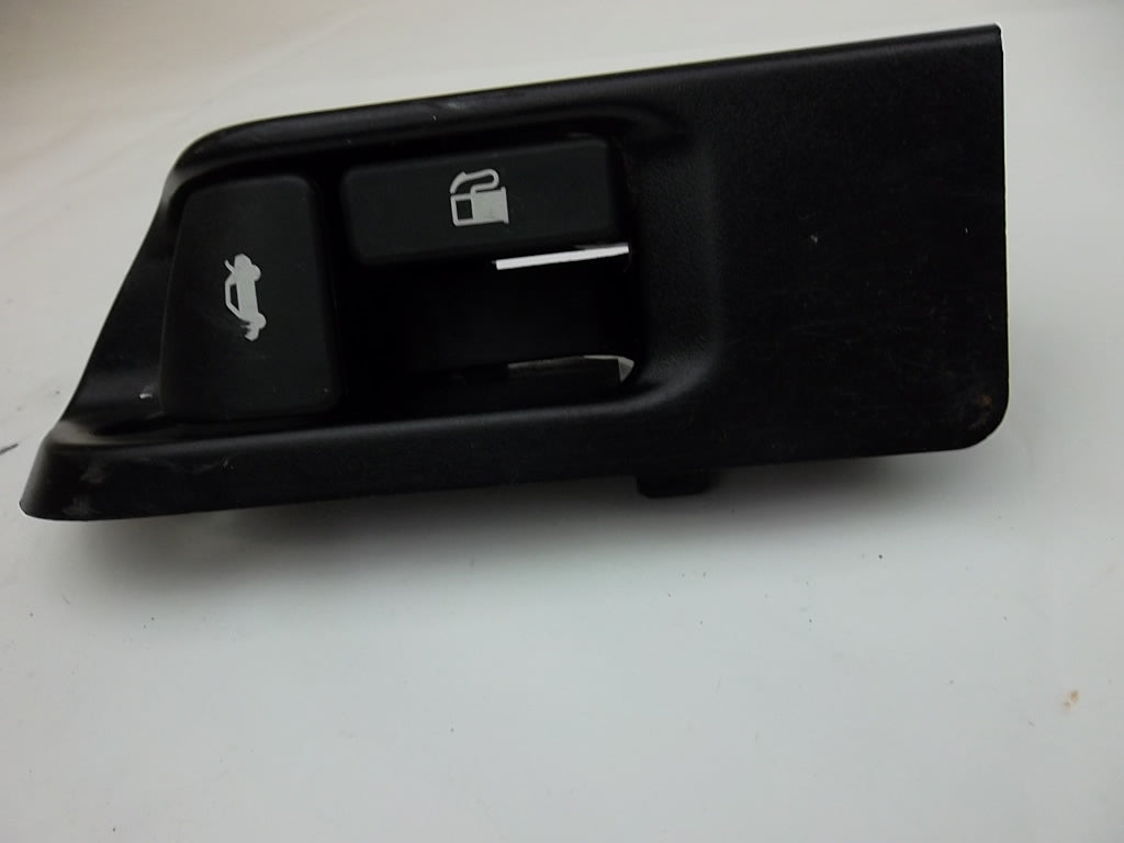 2007-2017 Toyota Camry Fuel Trunk Lid Open Lever 64606-06020