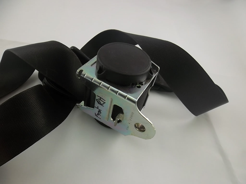 2006-2010 Mercedes Benz R350 Front Passenger Seatbelt 251-860-72-85
