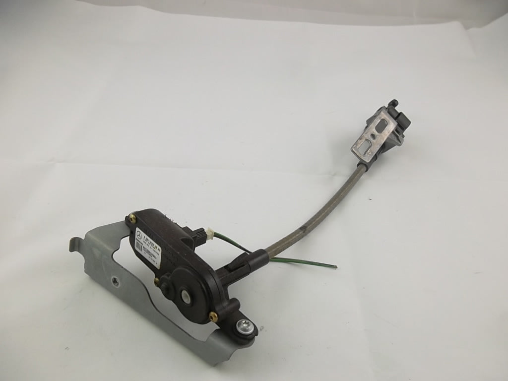 2006-2010 Mercedes Benz R350 Rear Driver Quarter Window Motor/Regulator