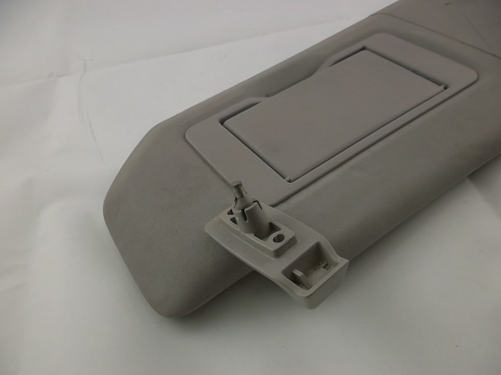2006-2010 Mercedes Benz R350 Passenger Sun Visor 251-810-08-00