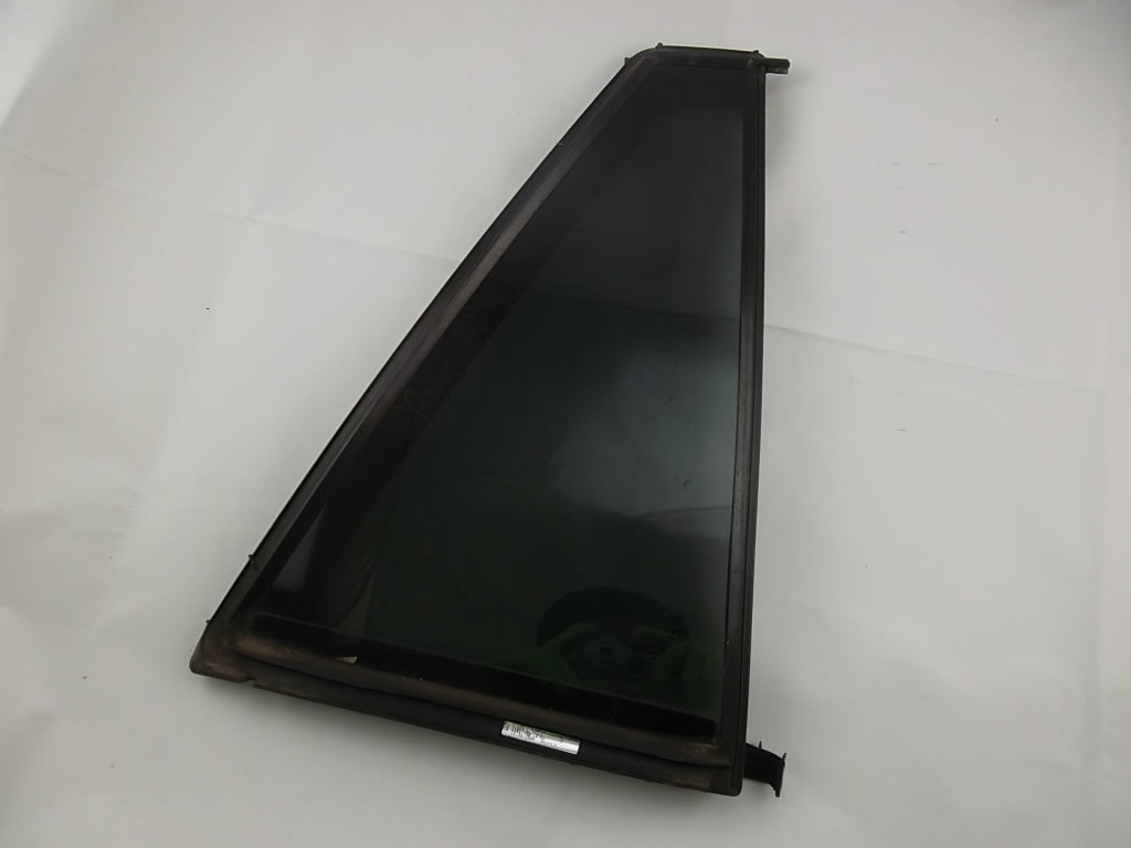 2006-2010 Mercedes Benz R350 Rear Passenger Vent Glass 251-730-24-55