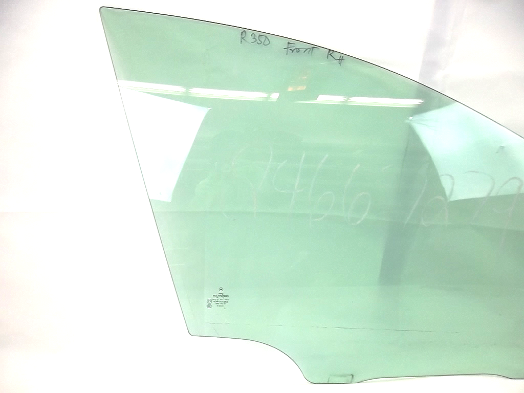 2006-2010 Mercedes Benz R350 Front Passenger Door Glass 251-725-06-10