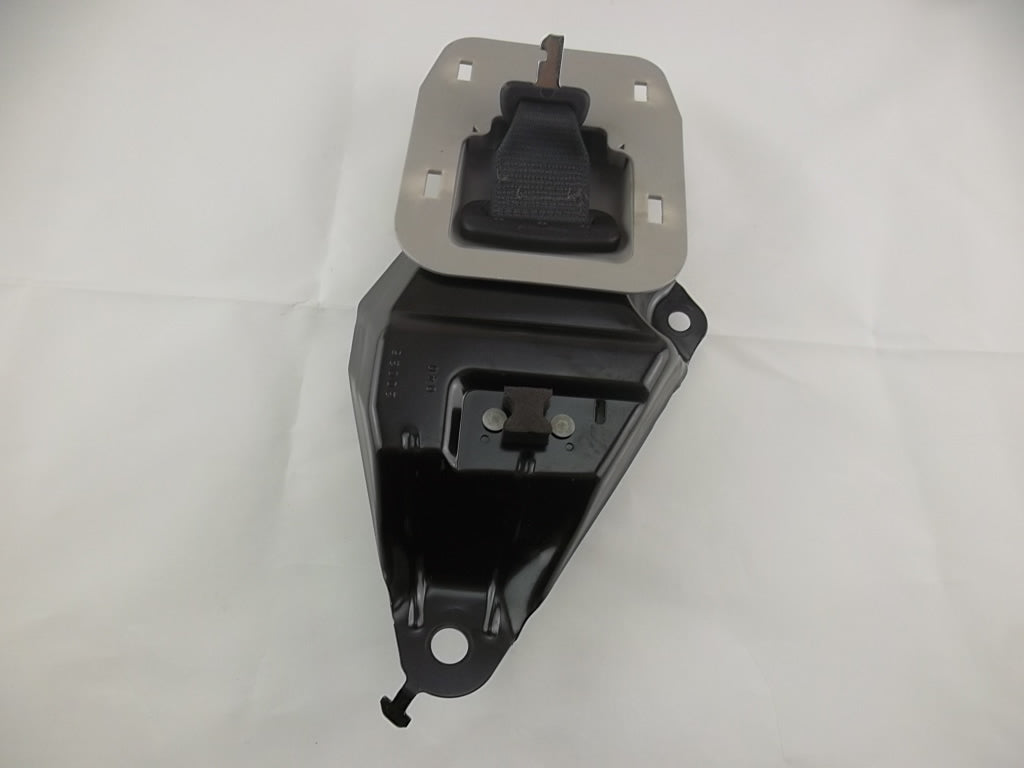 Rear Center Seat Belt 73320-0R030 Toyota RAV4 2018 2017 2016 2015 2014
