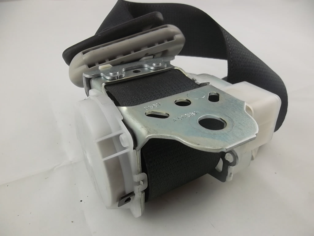 2014-2018 Toyota RAV4 Rear Dual Seatbelt 73360-0R040
