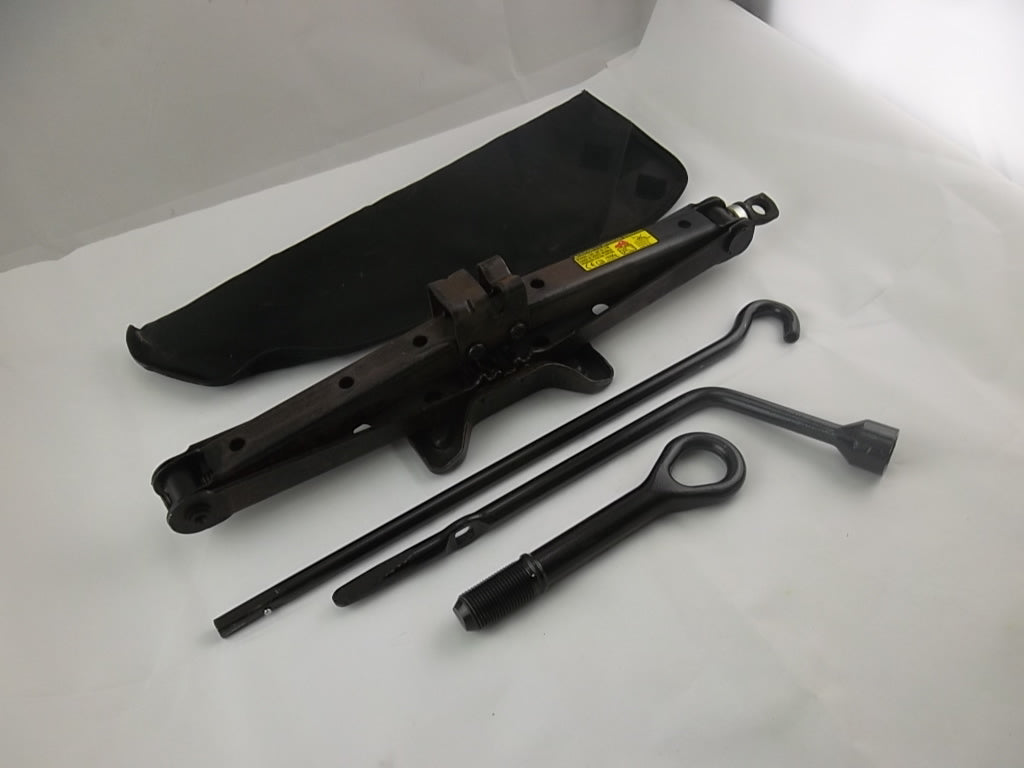 Tire Jack Assembly Set 09111-0W140 Toyota RAV4 2017 2016 2015 2014 2013