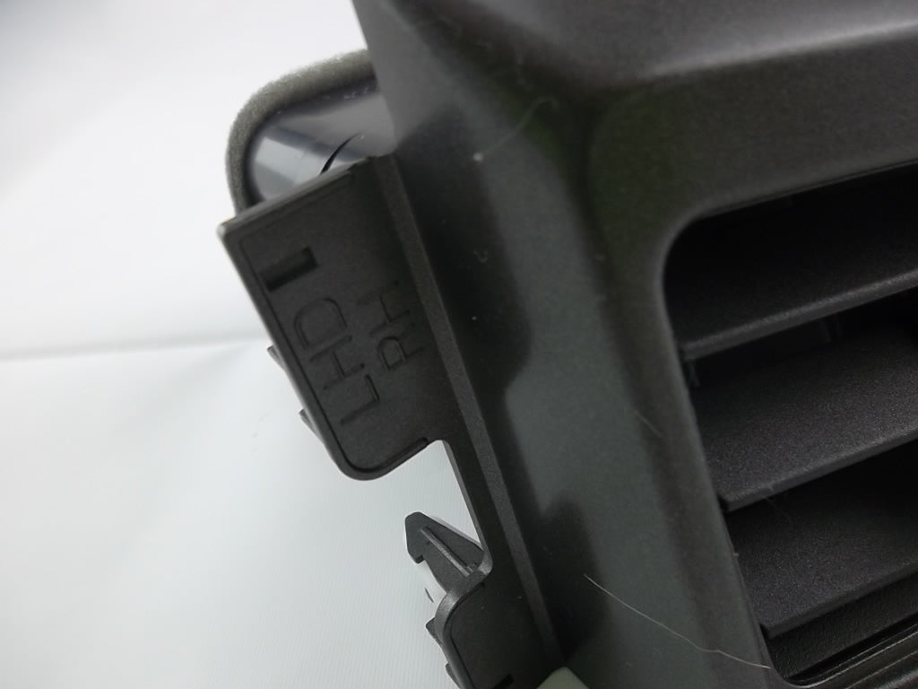 Front Passenger Air Vent 55680-0R020 Toyota RAV4 2018 2017 2016 2015 2014