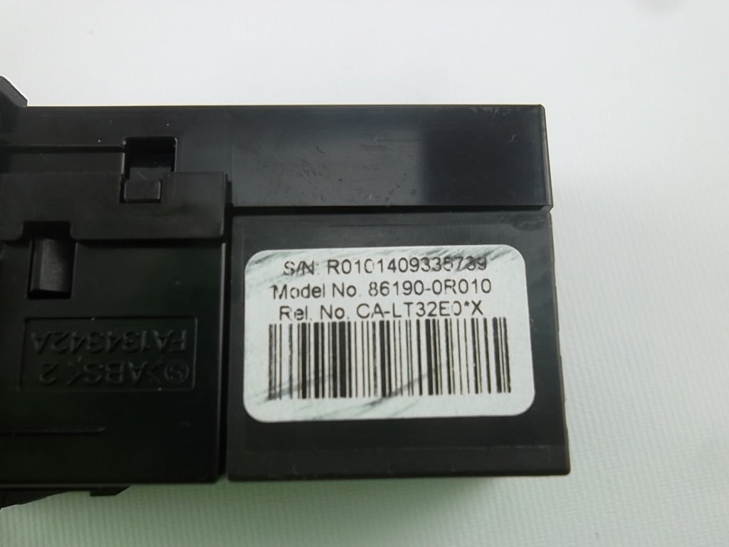 AUX/USB Port Adapter 86190-0R010 Toyota RAV4 Avalon Camry Corolla Highlander Sienna Tacoma