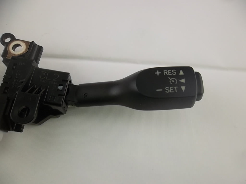 2013-2014 Toyota RAV4 Cruise Control Switch 84632-0E020