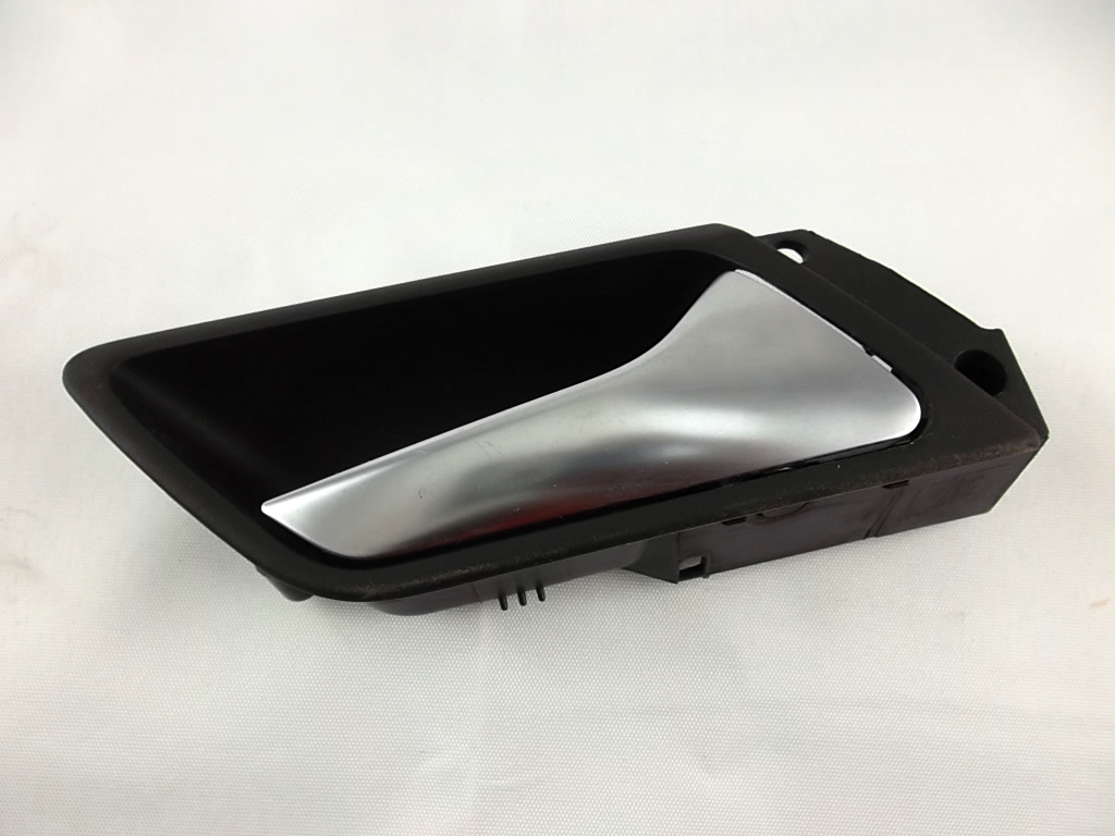 2011-2016  Volkswagen Jetta Passenger Side Inner Door Handle 5C6-839-114