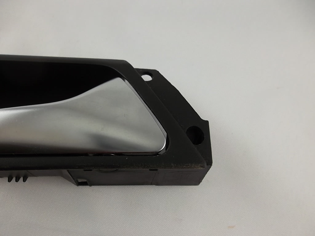 2011-2016  Volkswagen Jetta Passenger Side Inner Door Handle 5C6-839-114