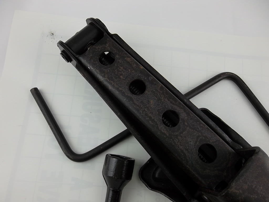 2011-2020 Toyota Sienna Tire Jack Assembly 09111-0E011