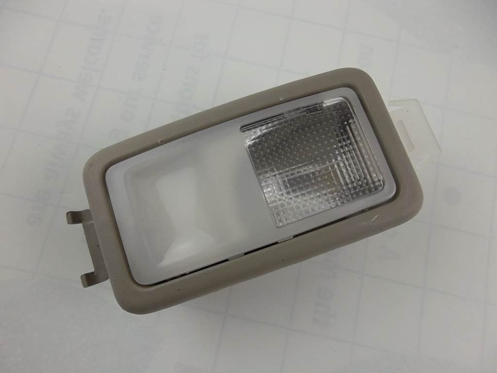 2015-2019 Toyota Sienna Reading Dome Lamp Light 81090-08020