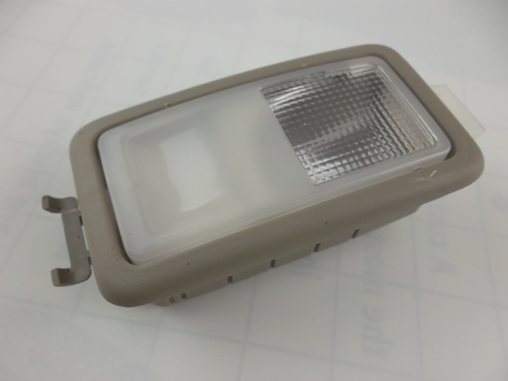 2015-2019 Toyota Sienna Reading Dome Lamp Light 81090-08020