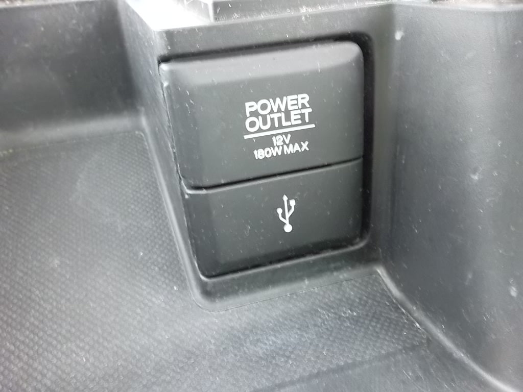 Power Outlet 12V Socket USB 77295-T2F-A2 Port Honda Accord 2016 2015 2014 2013