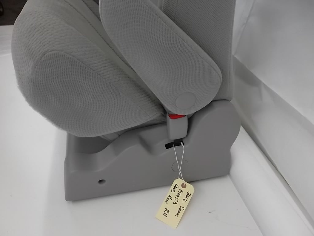 2011-2014 Toyota Sienna Rear Seat FC14 2nd ROW Passenger