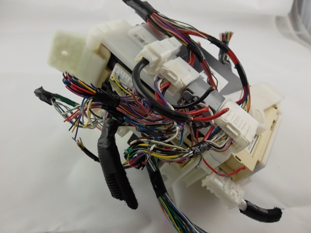 2013-2014 Toyota Sienna Interior Cabin Fuse box Multiplex 82730-08120