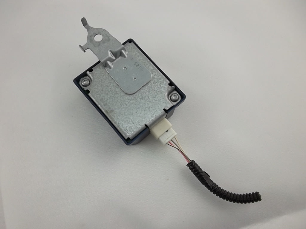 2011-2020 Toyota Sienna  Receiver Door Control 89741-08050