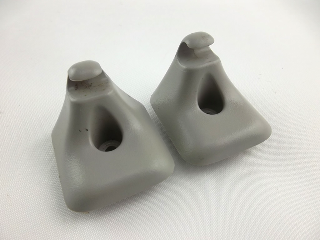 2011-2014 Toyota Sienna Visor Clip Set 74348-08020