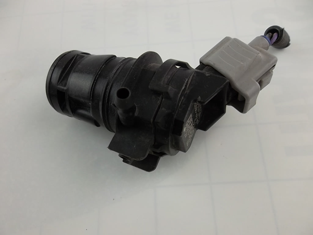 Washer Motor and Pump 85330 60160 Toyota Yaris 2012-2014