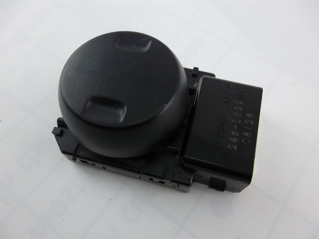 Toyota Camry RAV4 Front Seat Lumbar Switch 84920-08010