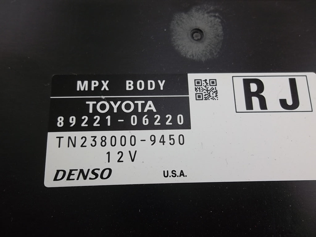 2015-2017 Toyota Camry MPX Body Control Module 89221-06220