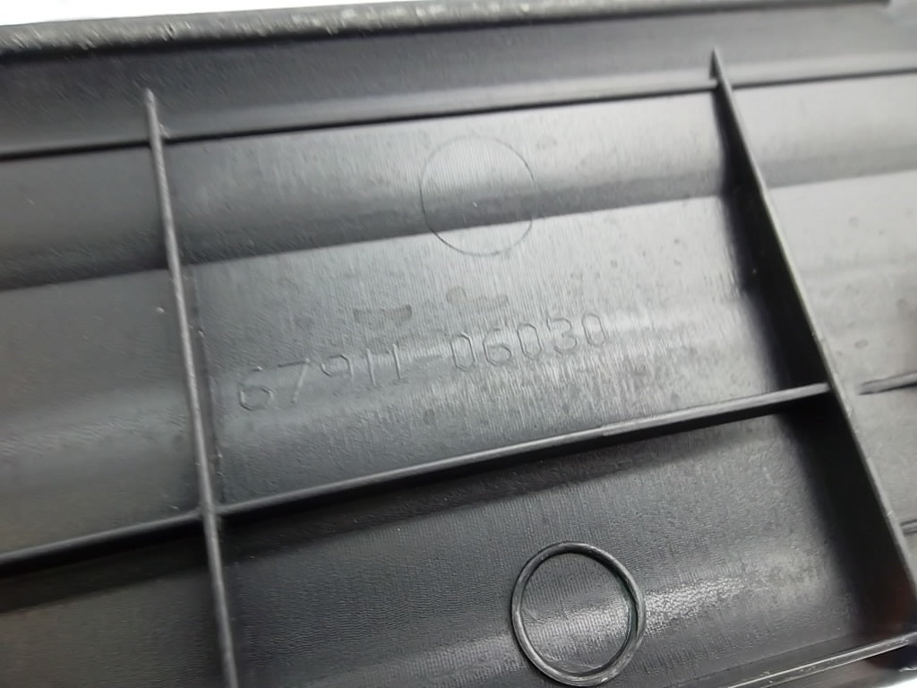 2012-2016 Toyota Camry Front Door Scuff Plate Passenger 67911-06030