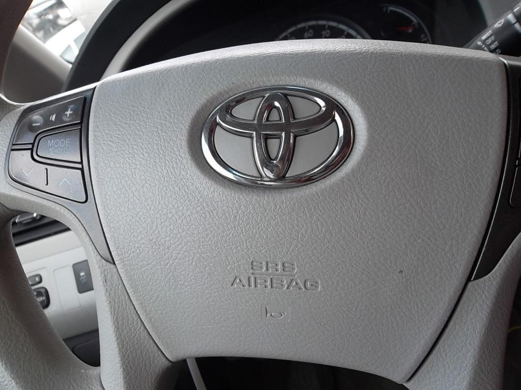 2011-2014 Toyota Sienna Wheel Airbag FC42 Air Bag Driver