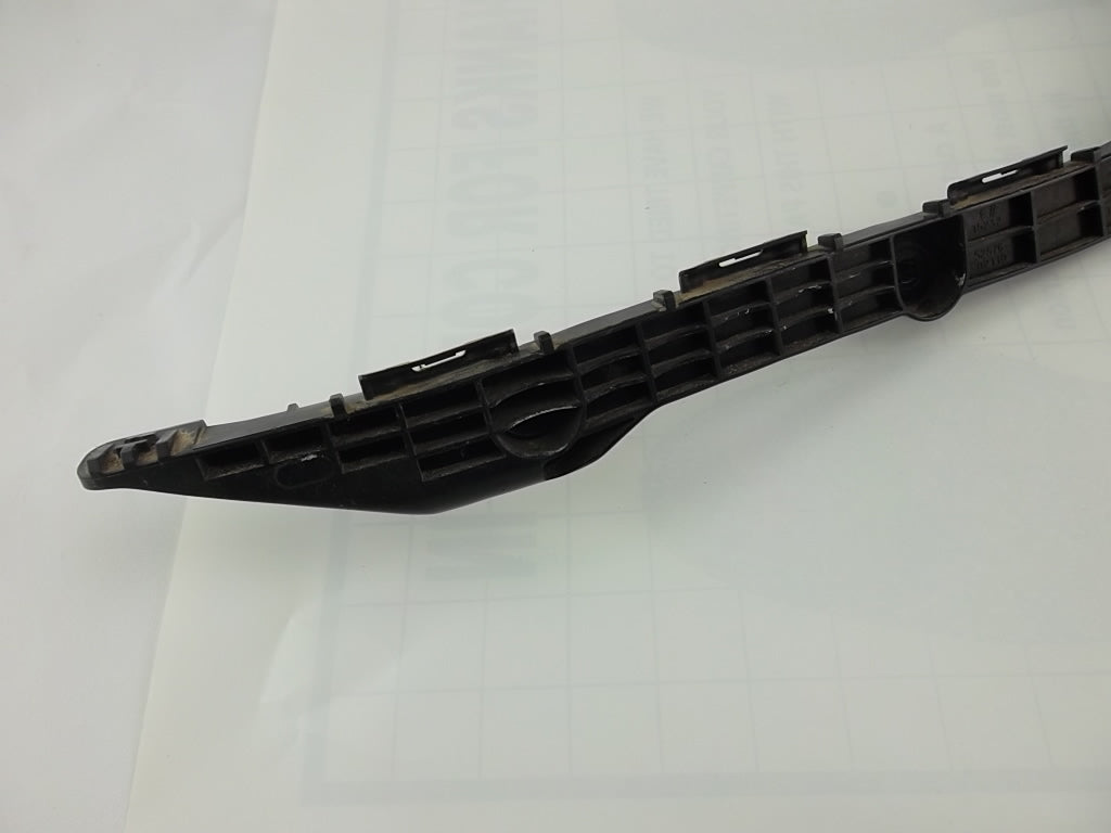2014-2018 Toyota Corolla Rear Bumper Retainer Driver 52576-02110