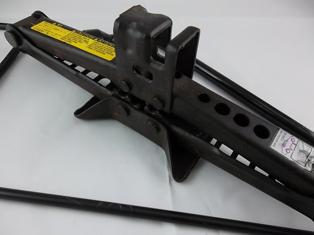 Tire Jack Assembly 09111-AA010 Toyota Camry Solara Venza