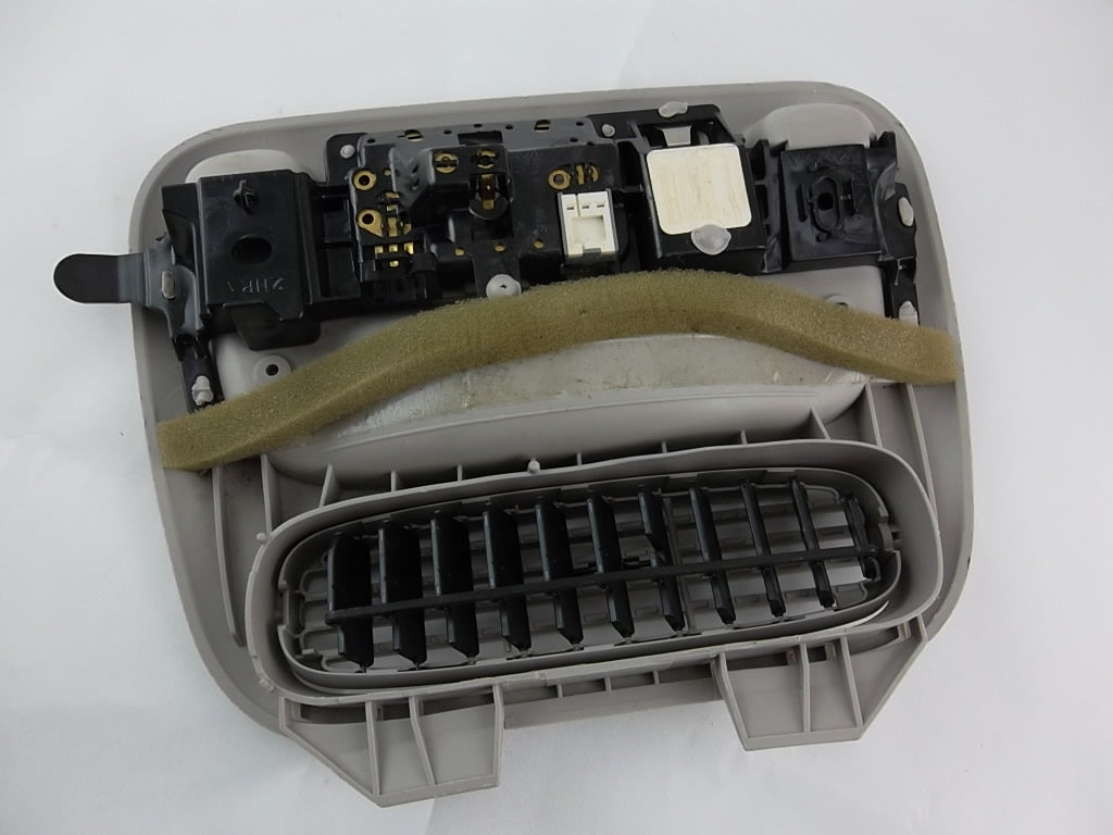 2004-2010 Toyota Sienna Air Register Vent Dome Light Passenger 63630-08010