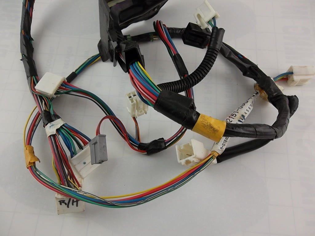 2004-2010  Toyota Sienna Front Door Wire Harness Passenger 82151-08040