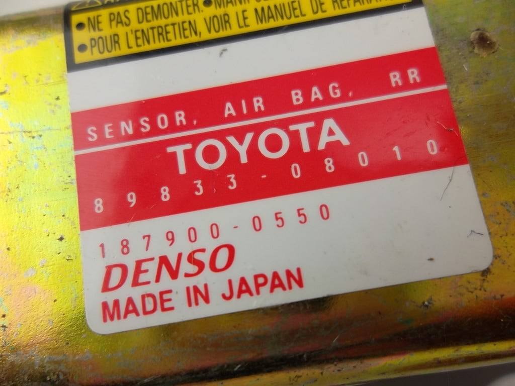2004-2006  Toyota Sienna Impact Sensor 89833-08010