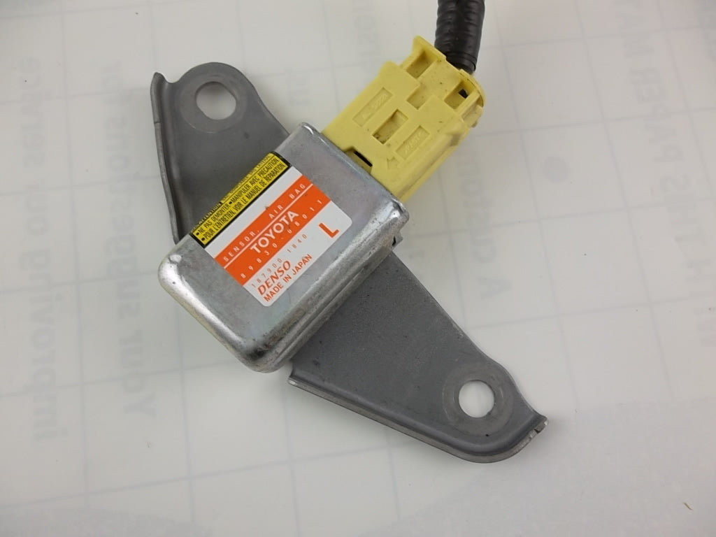 2004-2010 Toyota Sienna  Impact Sensor 89830-08011