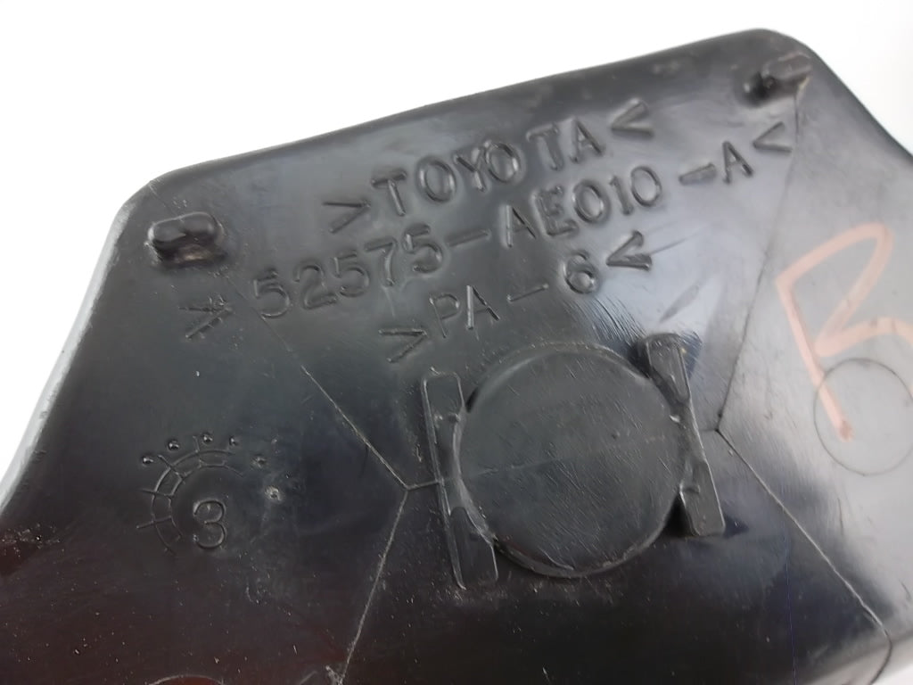 2004-2010 Toyota Sienna Bumper Side Retainer Passenger 52575-AE010