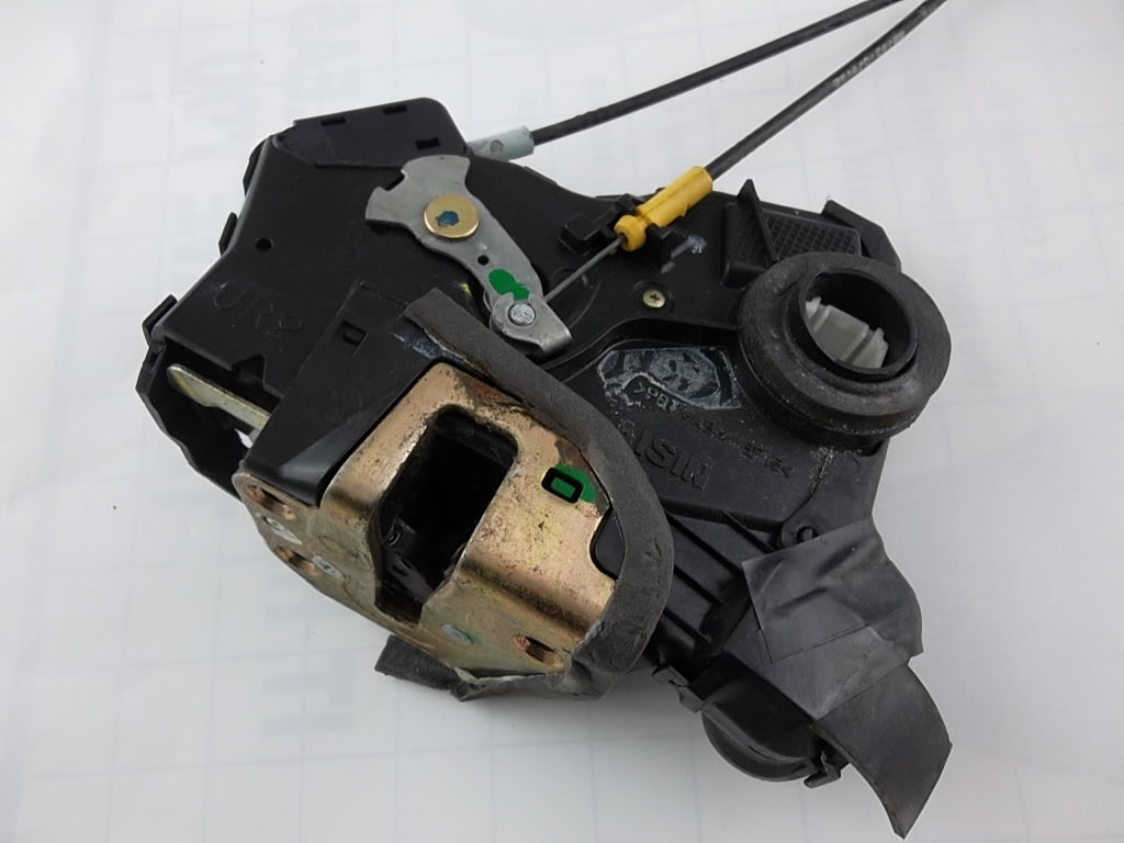 Front Door Lock Actuator Passenger 69030-02130 Toyota Sienna Camry Corolla Matrix