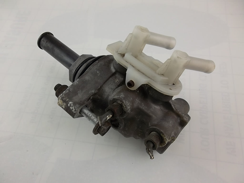 2004-2010 Toyota Sienna Brake Master Cylinder 47207-08020