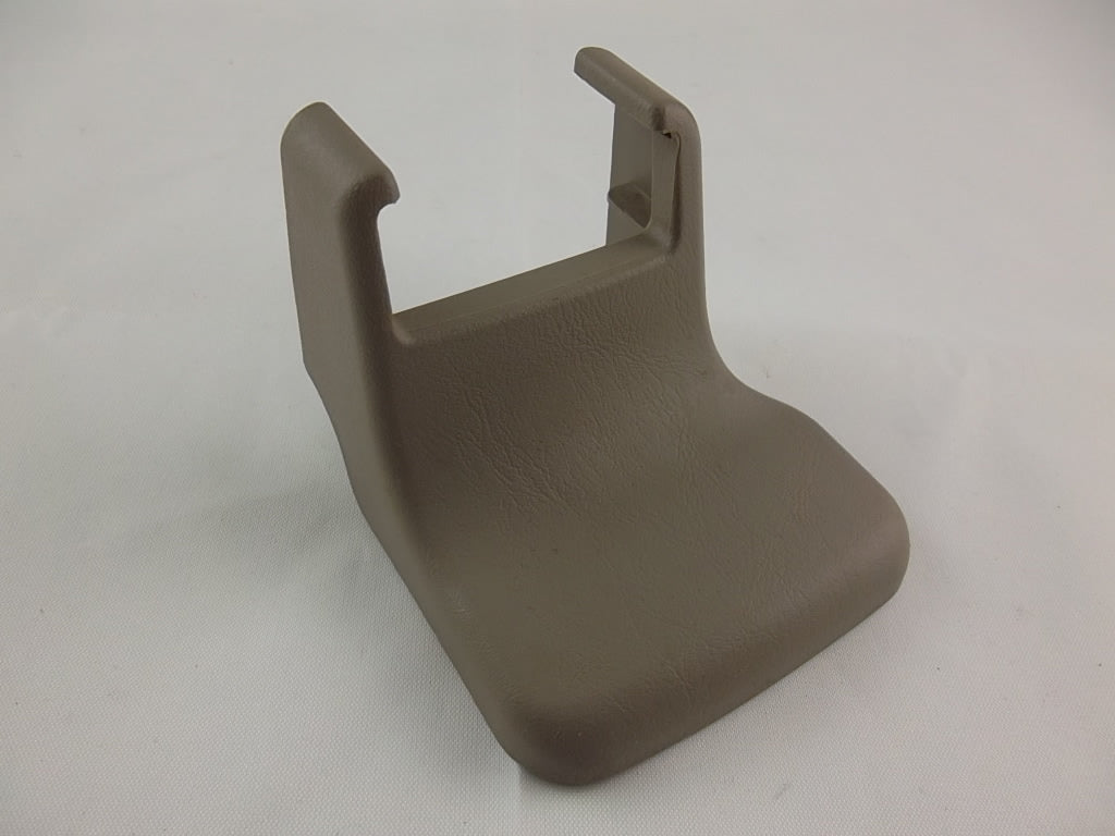 2004 Toyota Sienna 2010 Seat Track End Cover Passenger 72157-AE020