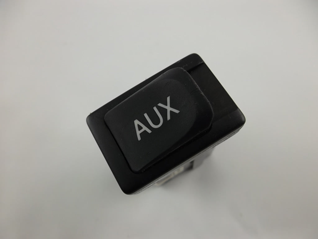 Stereo Jack AUX Port 86190-02020 Toyota Camry Highlander Matrix Venza