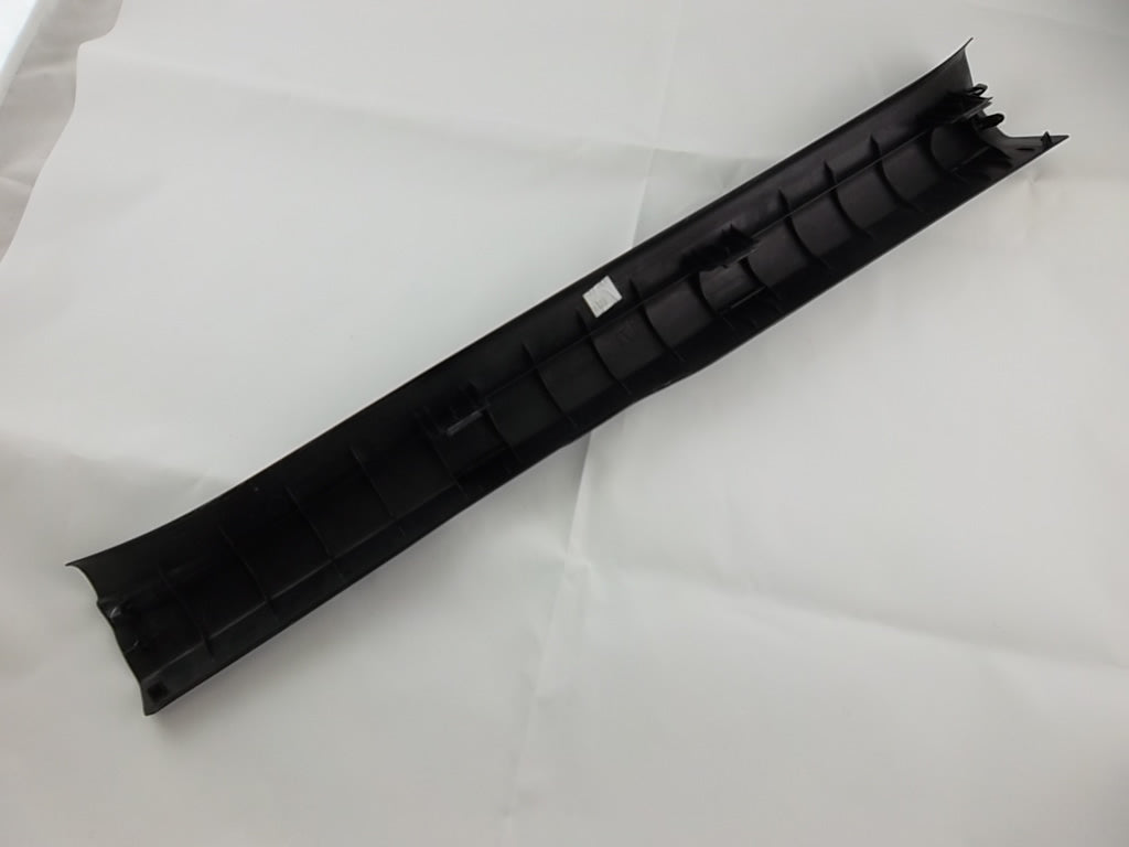 2013-2018 Toyota RAV4 Front Door Scuff Plate Passenger 67913-0R030