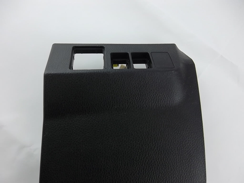 2013-2018 Toyota RAV4 Cabin Fuse Box Cover 55545-0R030