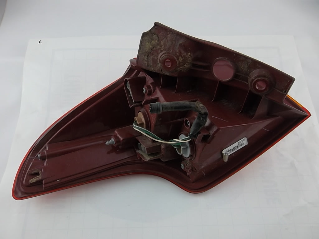 2013-2015 Toyota RAV4 Tail light lamp Passenger 81550-0R030