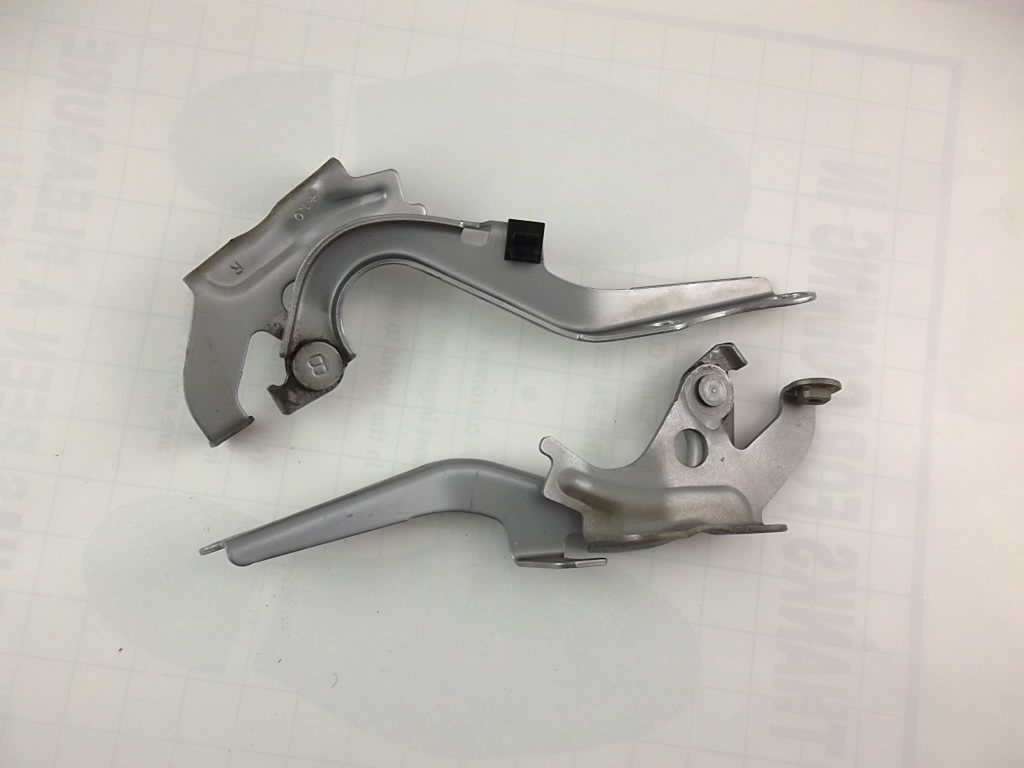 Hood Hinge Set 53420-08020 Toyota Sienna 2011-2020