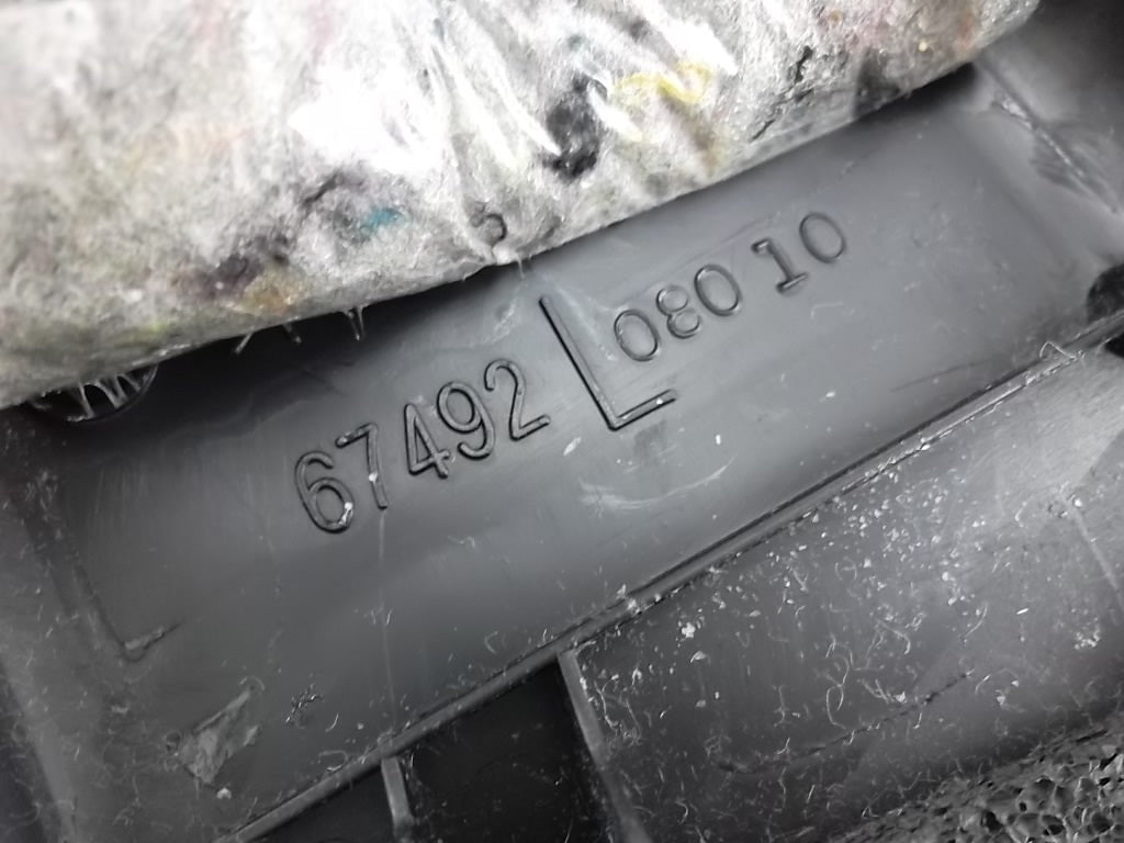 2011-2014 Toyota Sienna Frame Moulding Driver 67492-08010