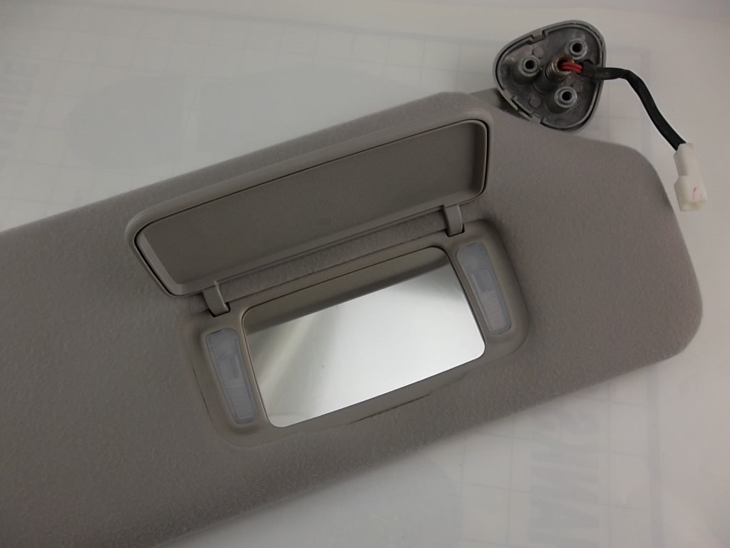 2011-2014 Toyota Sienna Sun Visor Passenger Illuminated