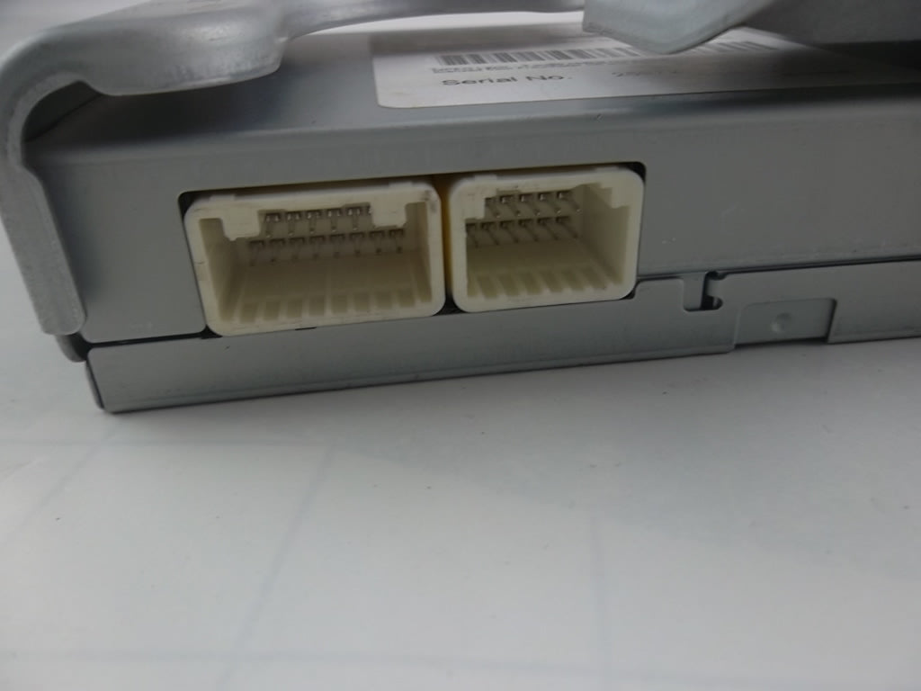 2011-2014 Toyota Sienna Multimedia Computer Module 861A0-08011