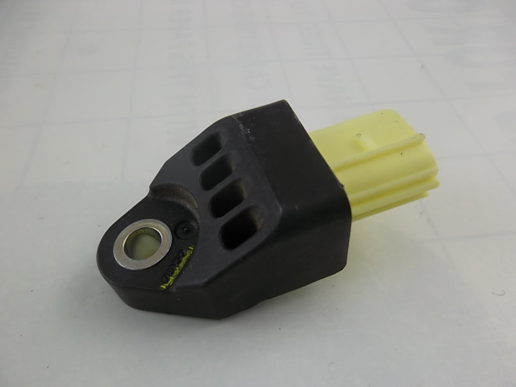 2011-2014 Toyota Sienna Impact Sensor 89831-08030