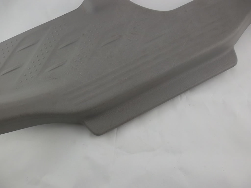 2008-2013 Toyota Highlander Rear Door Scuff Plate Passenger 67917-48060
