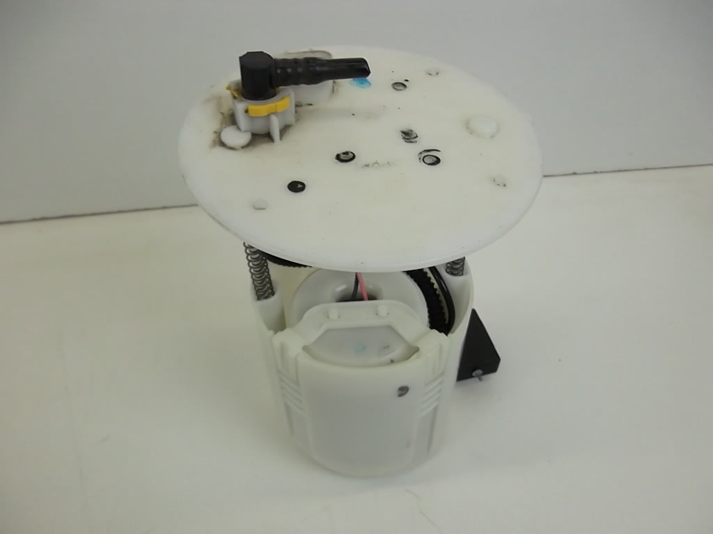 2011-2016 Toyota Sienna Fuel Pump Assembly 77020-08050