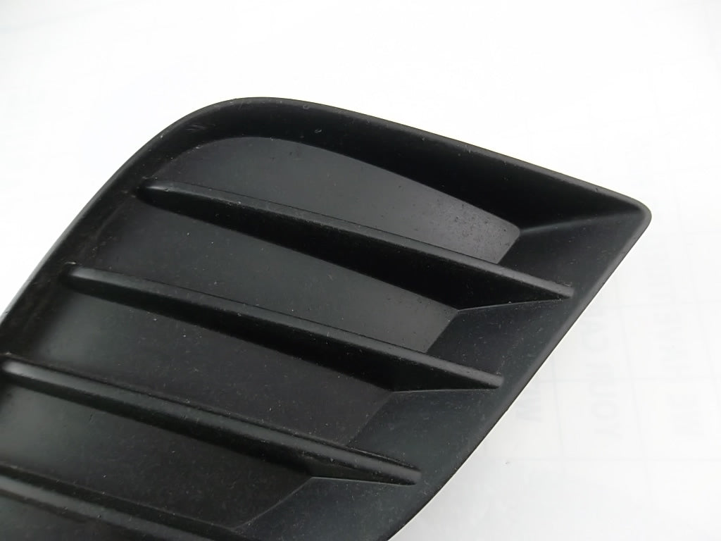 2014-2019 Toyota Corolla Fog Lamp Light Cover Passenger 81482-02330