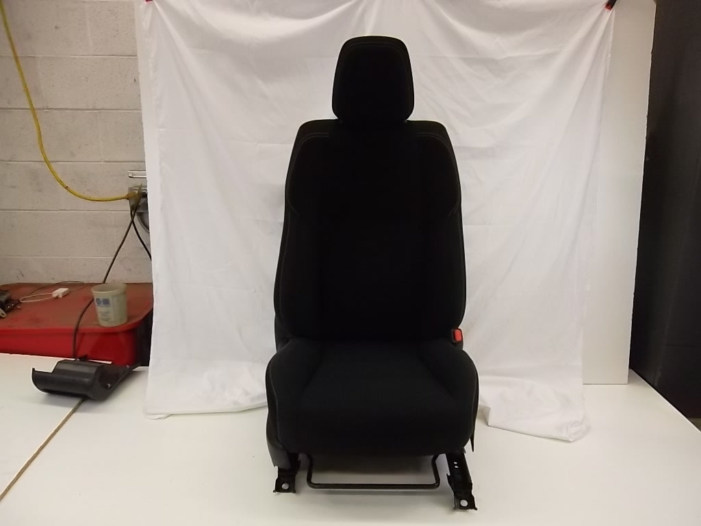 2013-2019 Toyota RAV4   Front Seat Passenger FB20 71600-0R020